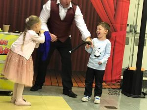 kids magic party in chipperfield